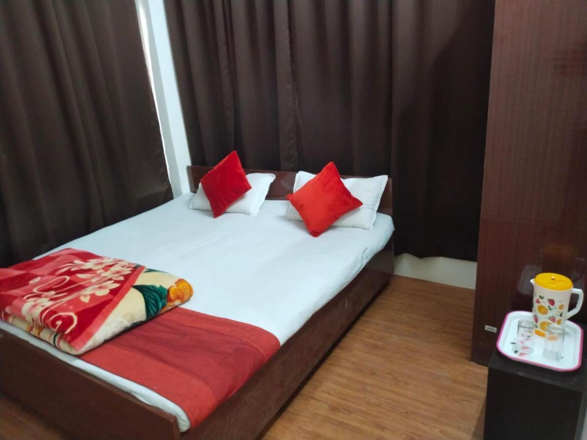 Goroomgo Varanasi Paradise Varanasi Eksteriør bilde