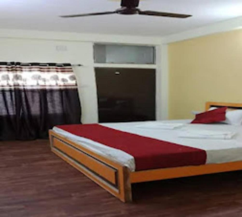 Goroomgo Varanasi Paradise Varanasi Eksteriør bilde